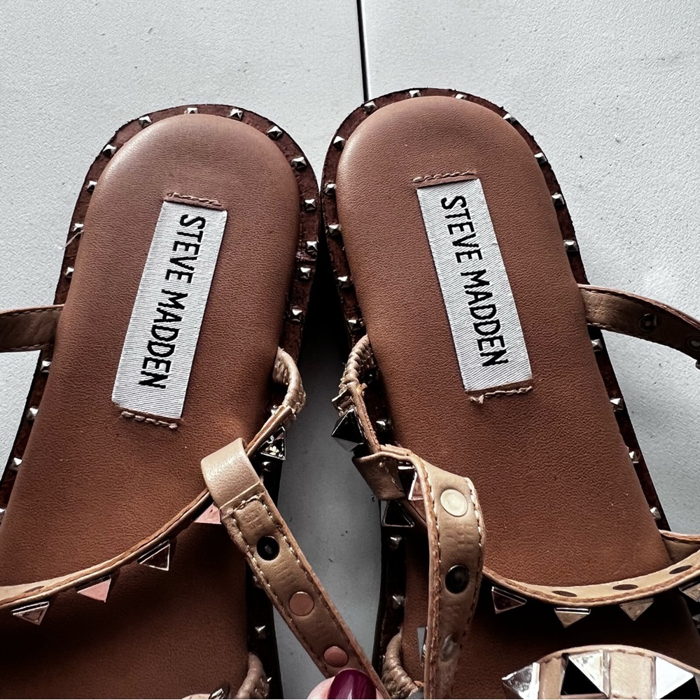 Steve Madden Gladiator Sandal 7.5 - Picture 4 of 10